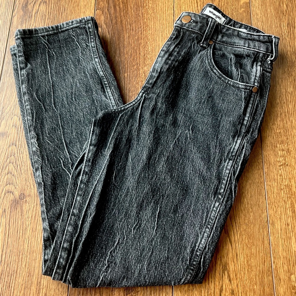 Wrangler Mom Fit 99% cotton size 25